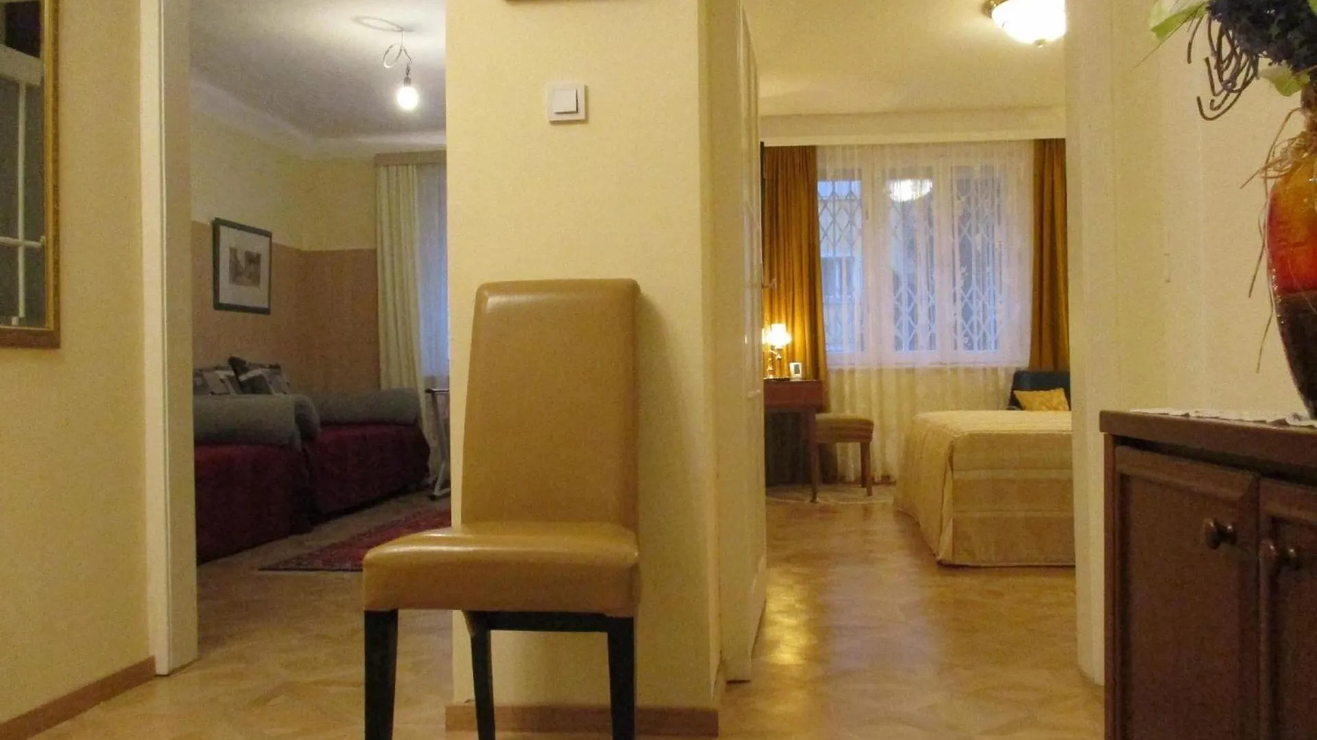 Apartament Grosse Ferienwohnung In Unter Sankt Veit Wiedeń